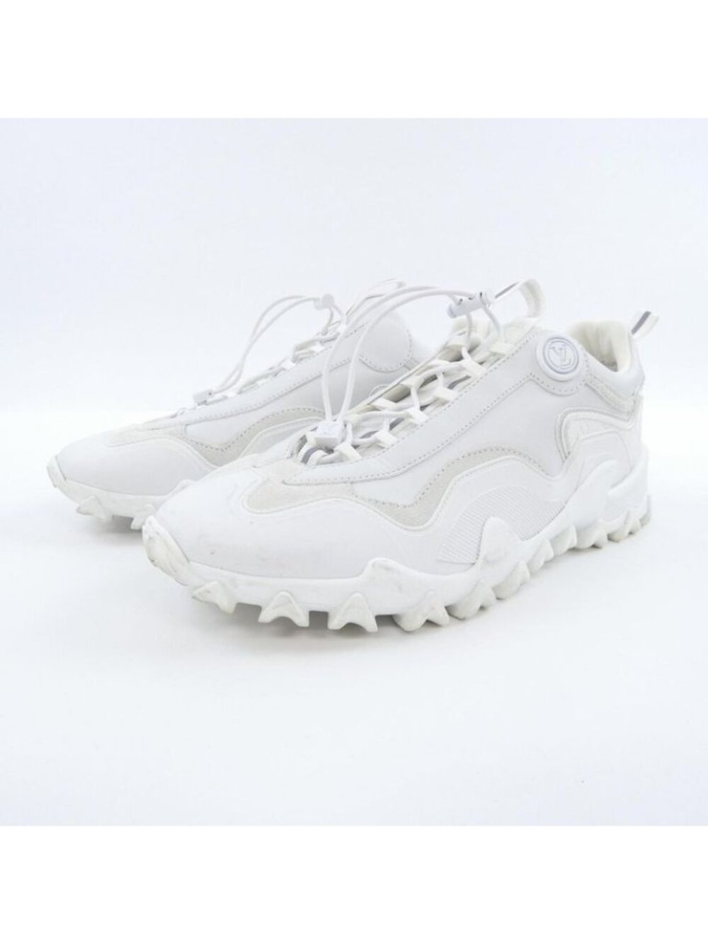 Louis Vuitton LV Circle Patch LV Rush Line Sneakers - Picture 3 of 6